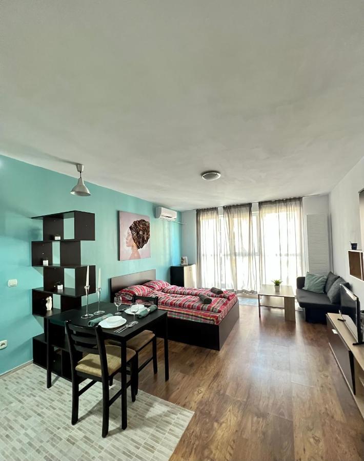 Flower House 8 * Sofya